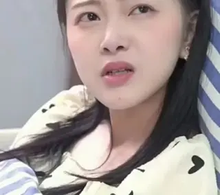 怀孕后，渣老板每天都想拿掉我的崽
