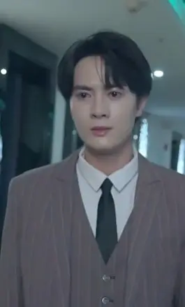凛冬散尽星河长明